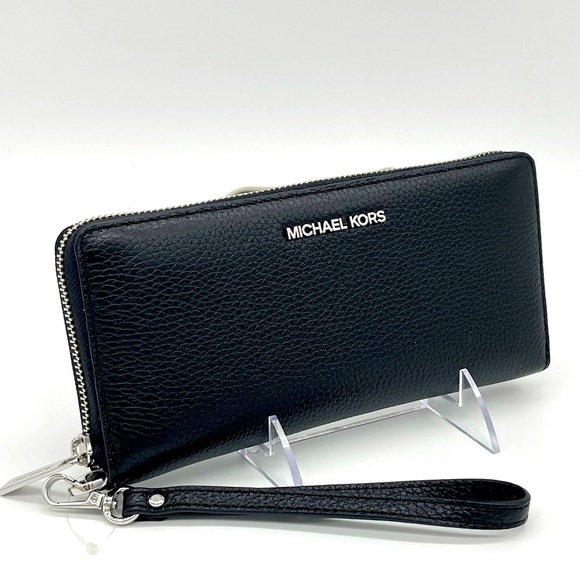 Michael Kors Large Continental Wallet Wristlet - Picture 4 of 10